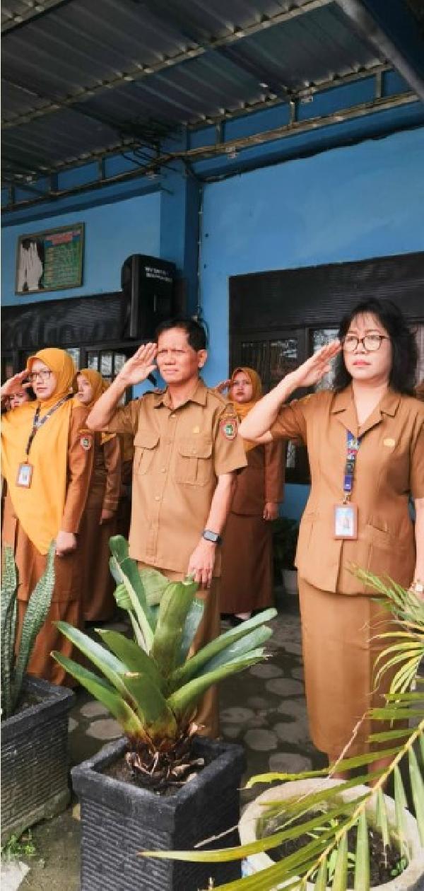 implementasi Upacara Bendera sebagai Instrumen Pembinaan Karakter dan Peningkatan Kualitas Akademik 